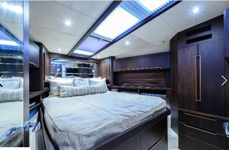 2016 Galeon Skydeck 56