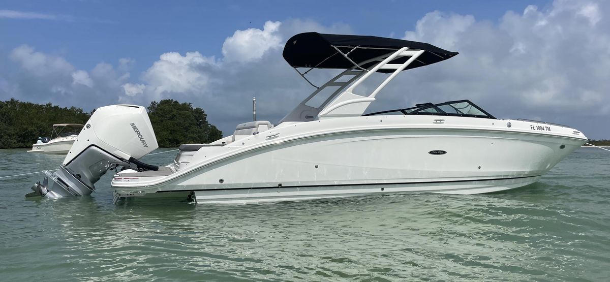 2023 Sea Ray SDX 270