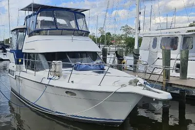 Carver 350 Mariner