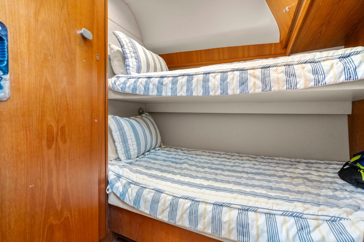 2007 Tiara Yachts 42 