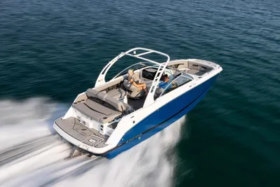 2024 Four Winns HD3