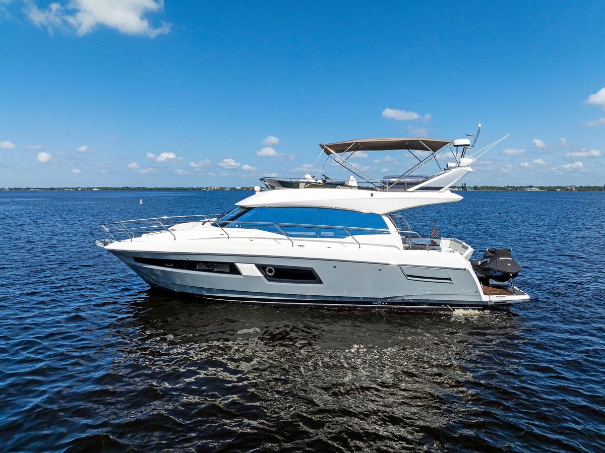 2018 Prestige 46 