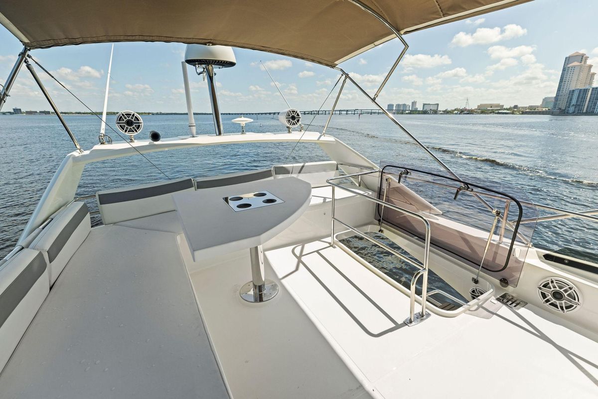 2018 Prestige 46 