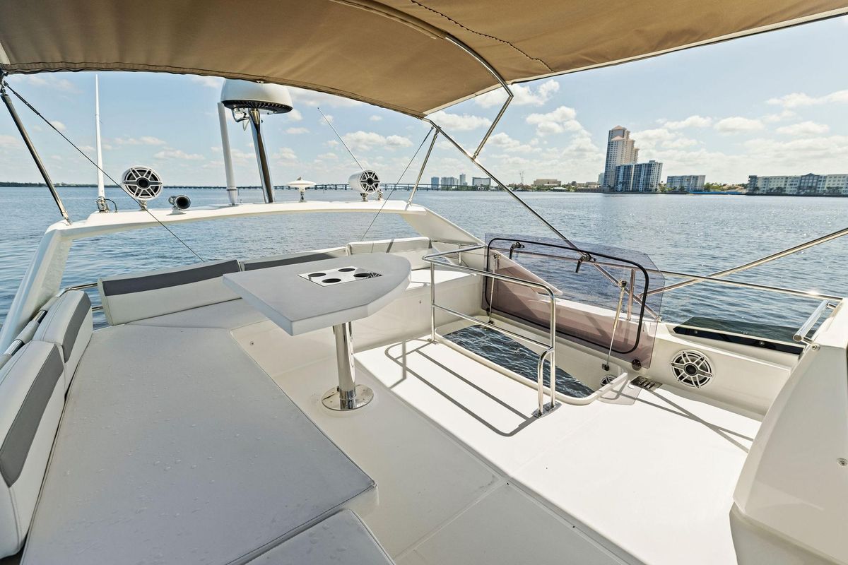 2018 Prestige 46 