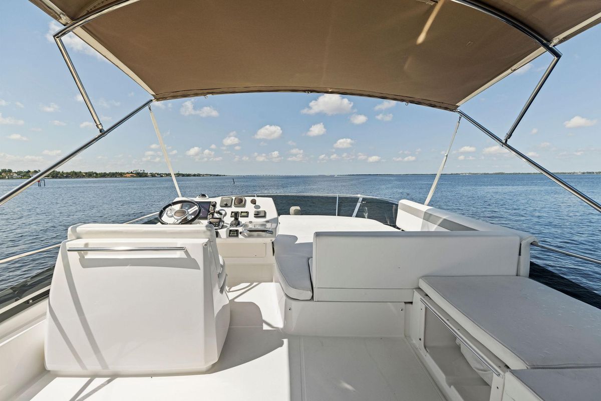 2018 Prestige 46 