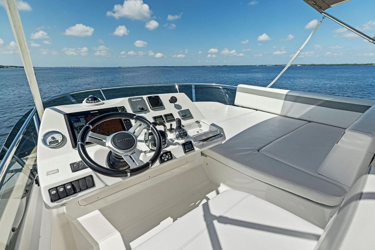 2018 Prestige 46 