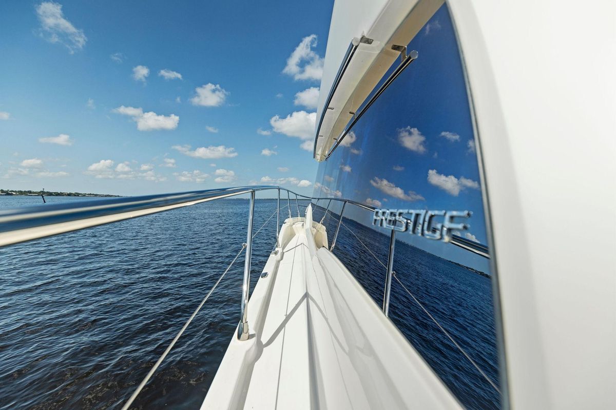 2018 Prestige 46 