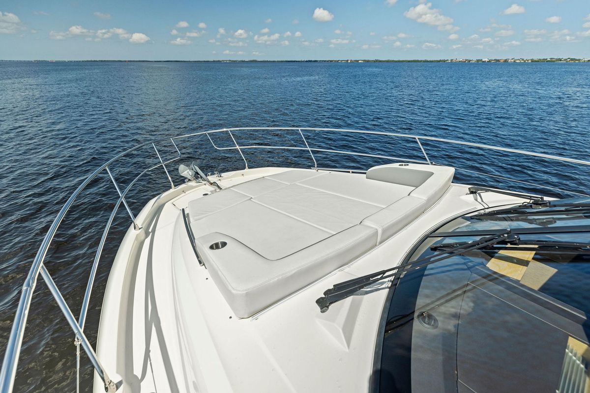 2018 Prestige 46 