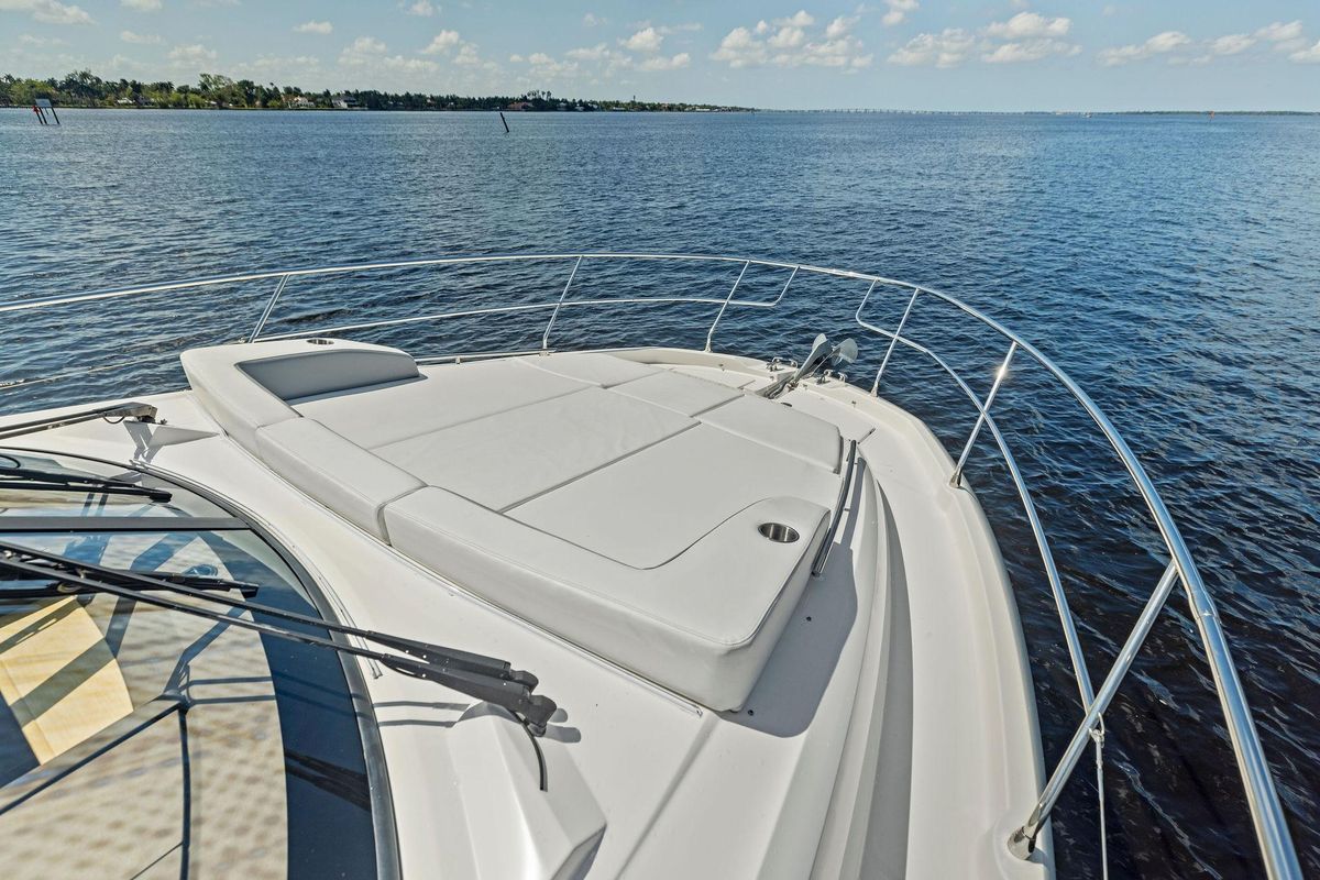 2018 Prestige 46 