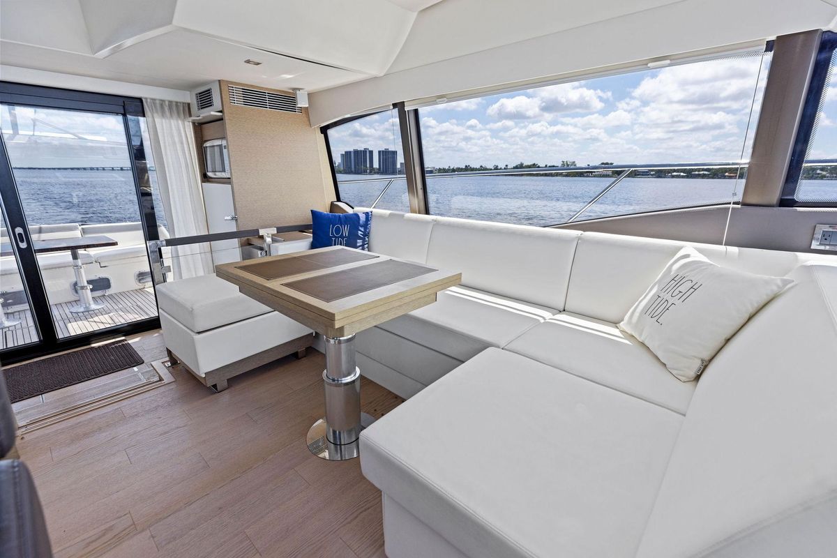 2018 Prestige 46 