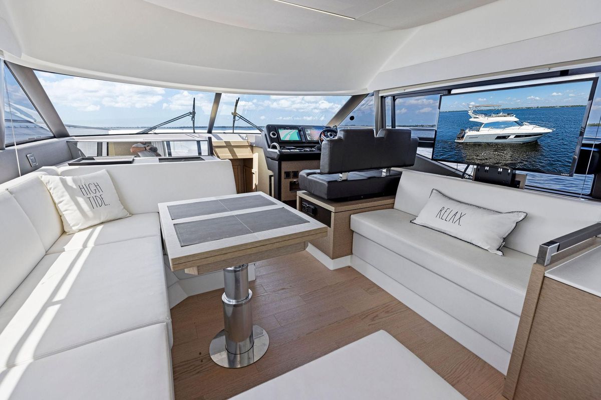 2018 Prestige 46 