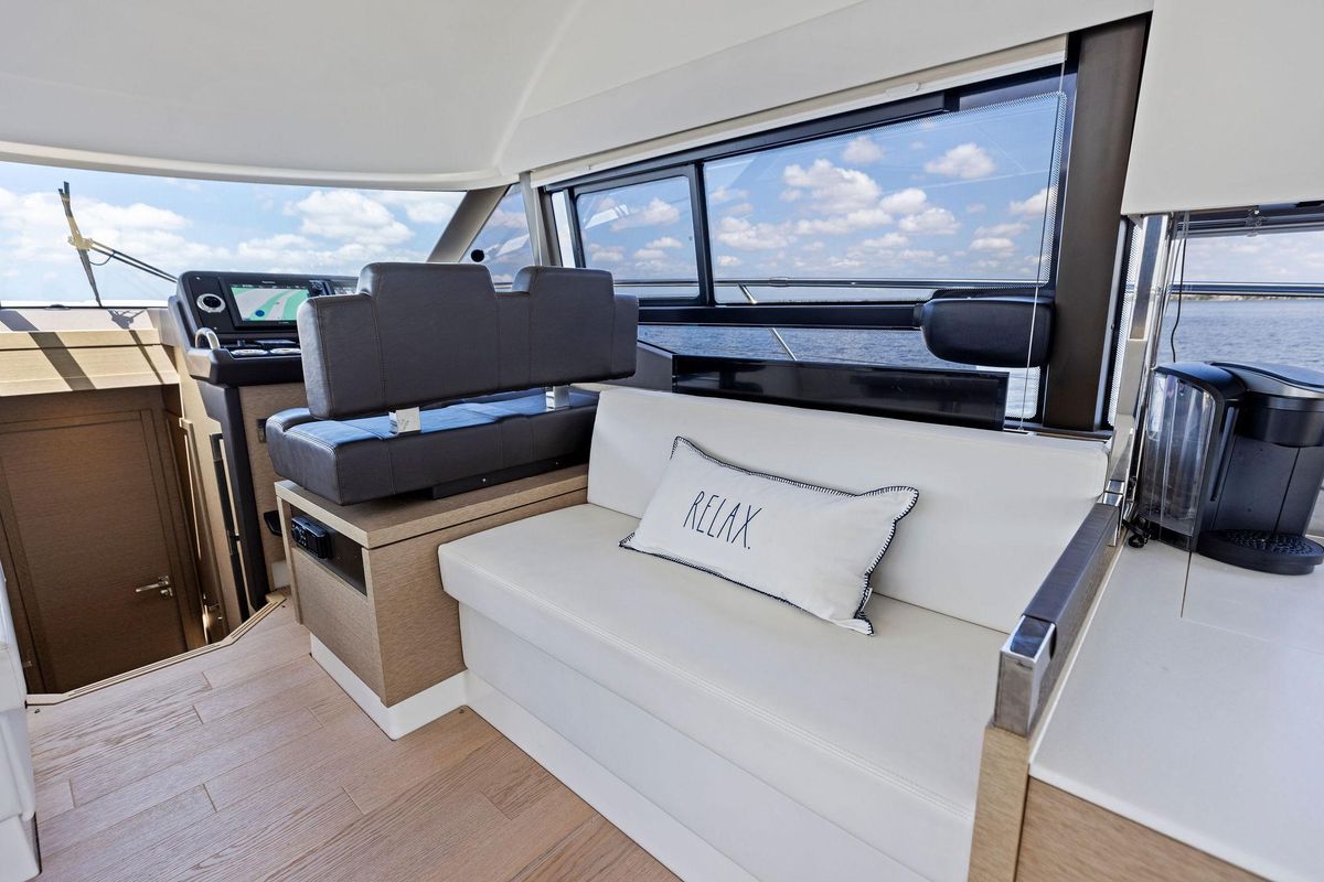 2018 Prestige 46 