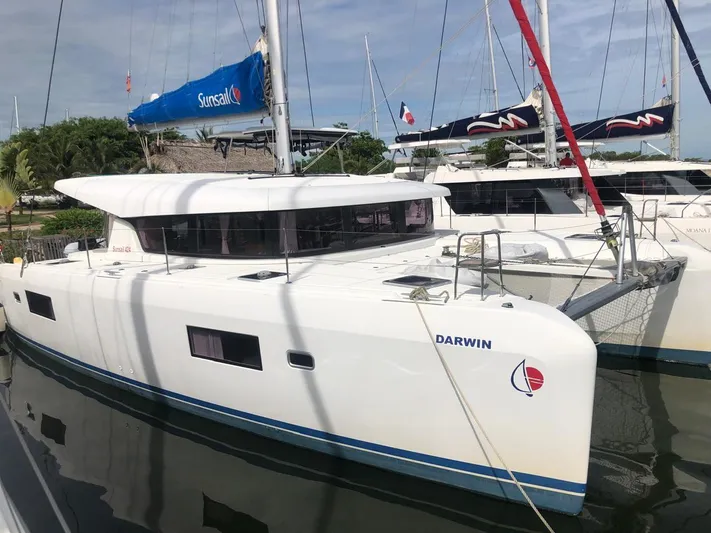 Darwin Yacht Photos Pics 