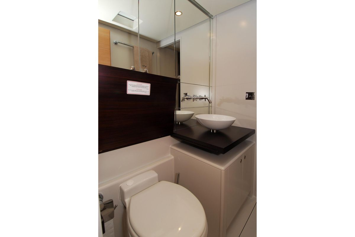 2005 Vaudrey Miller 78