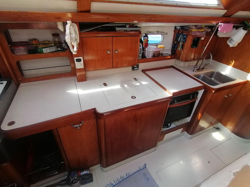 1994 Jeanneau SUN ODYSSEY 42.1