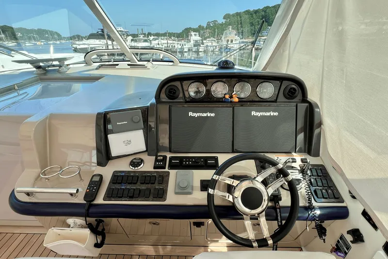 Mariner Yacht Photos Pics 