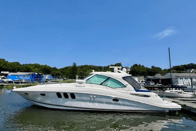 Yacht