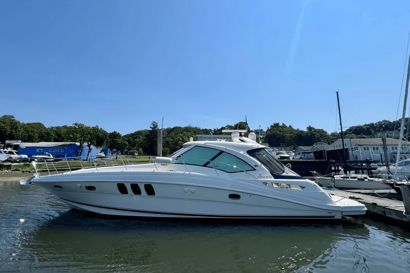 Mariner Yacht Photos Pics 