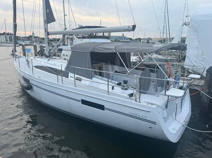 Catalina 425 In Stock Yacht Photos Pics 