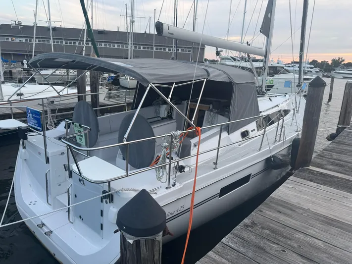 Catalina 425 In Stock Yacht Photos Pics 