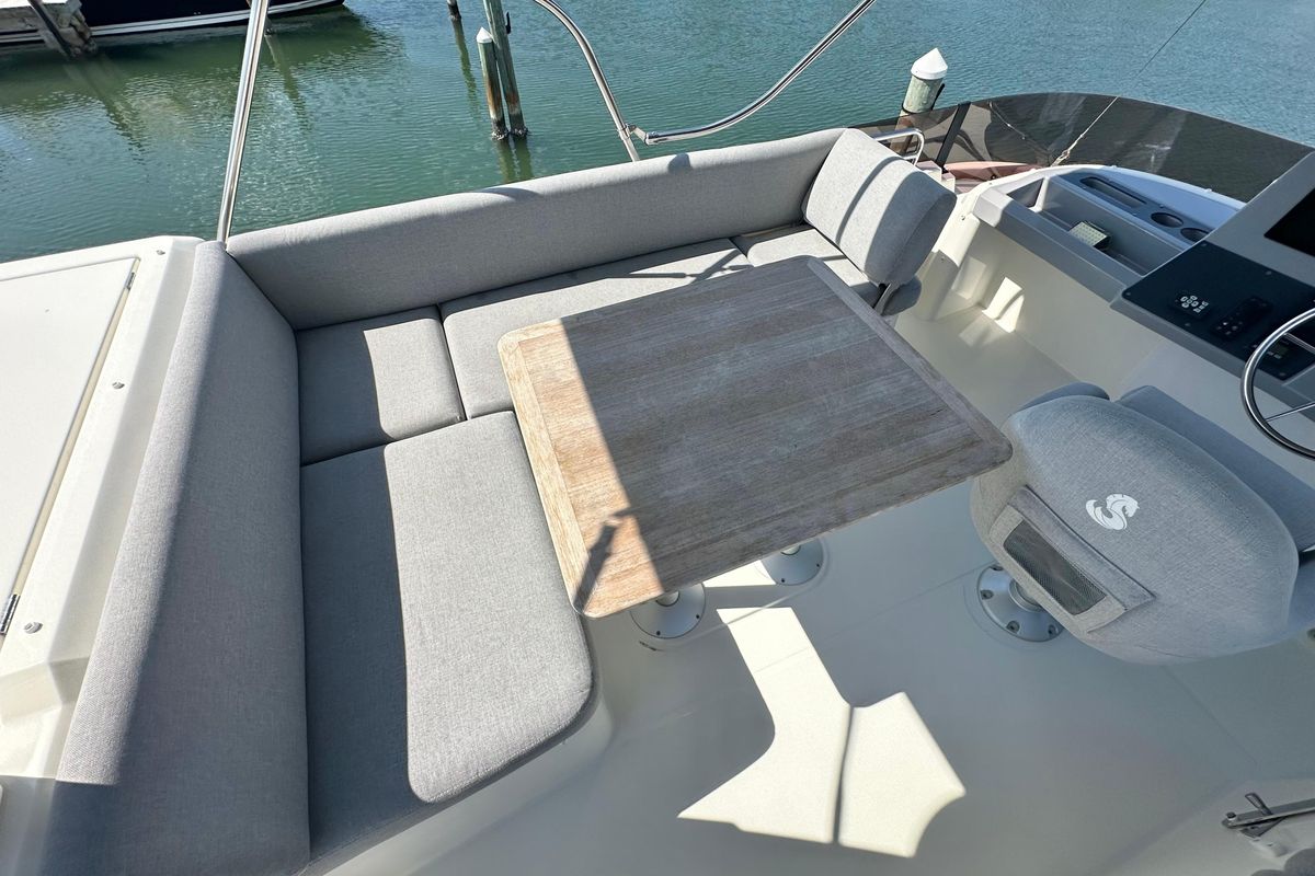 2021 Beneteau 44 