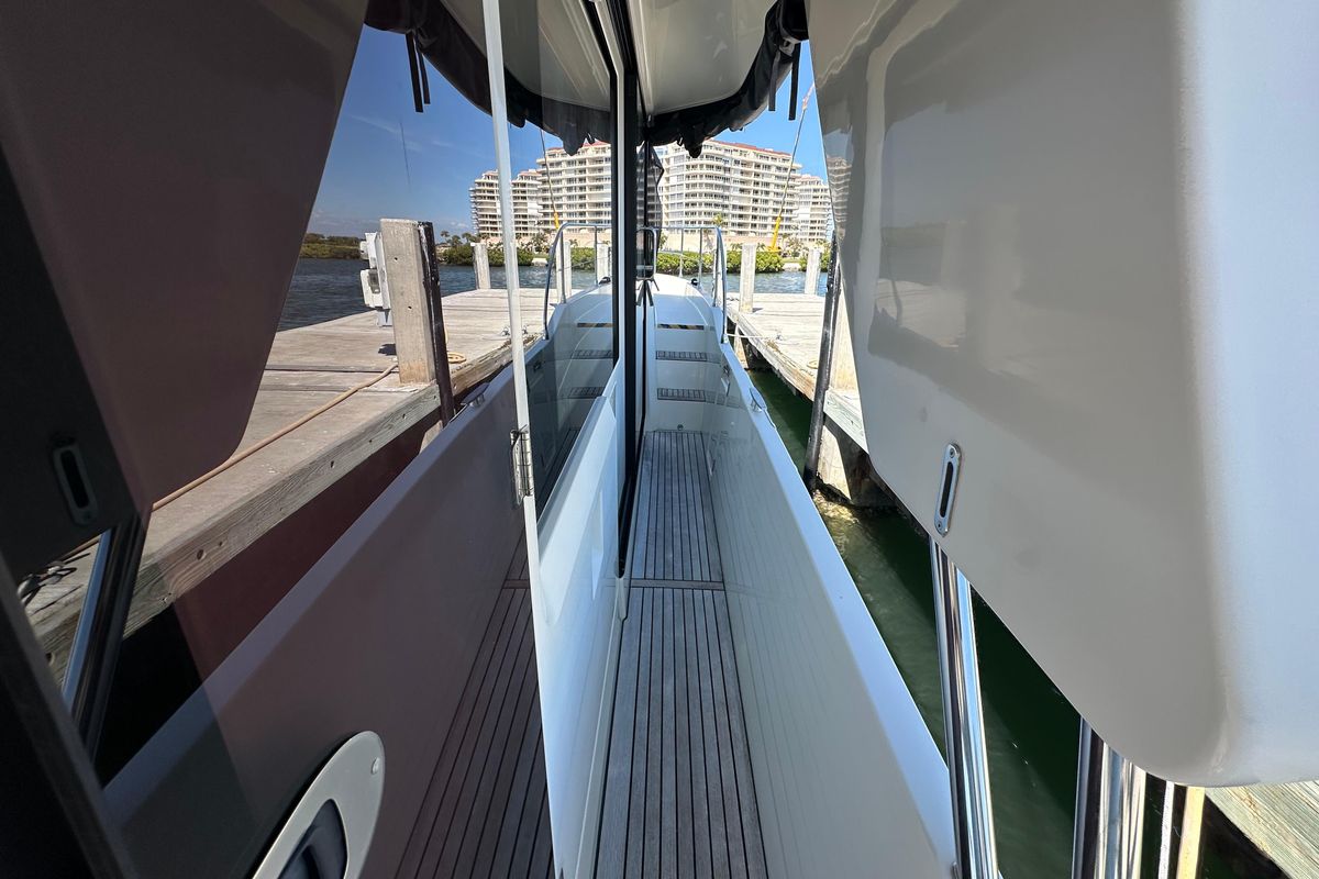 2021 Beneteau 44 