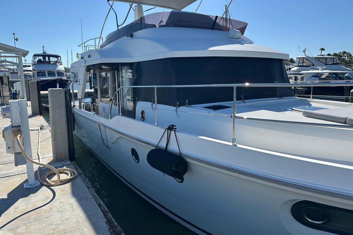2021 Beneteau 44 