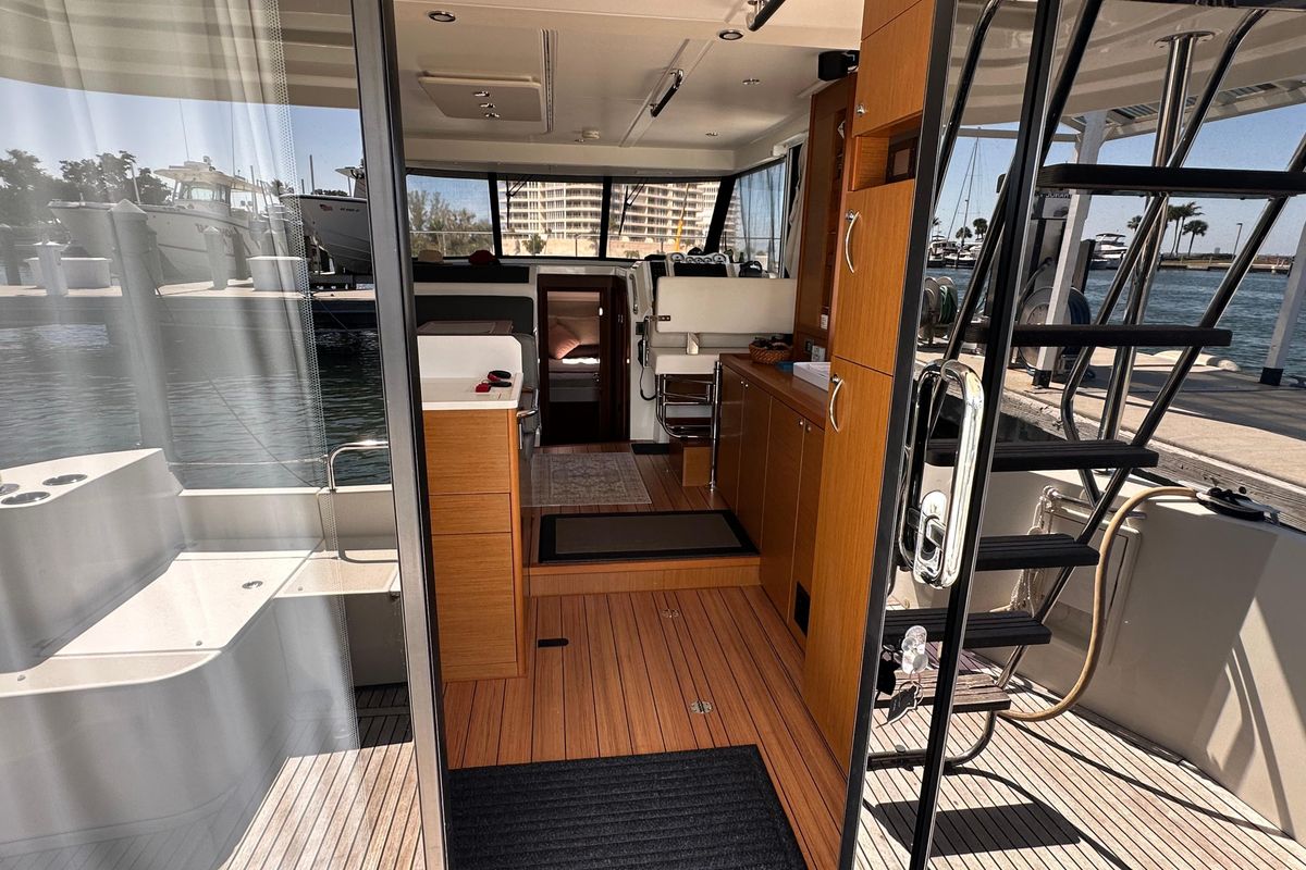 2021 Beneteau 44 