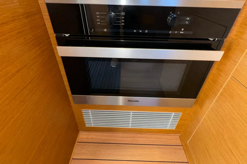 Mer Sea Yacht Photos Pics Modern kitchen appliance on 2021 Beneteau Swift Trawler 41 Fly yacht.