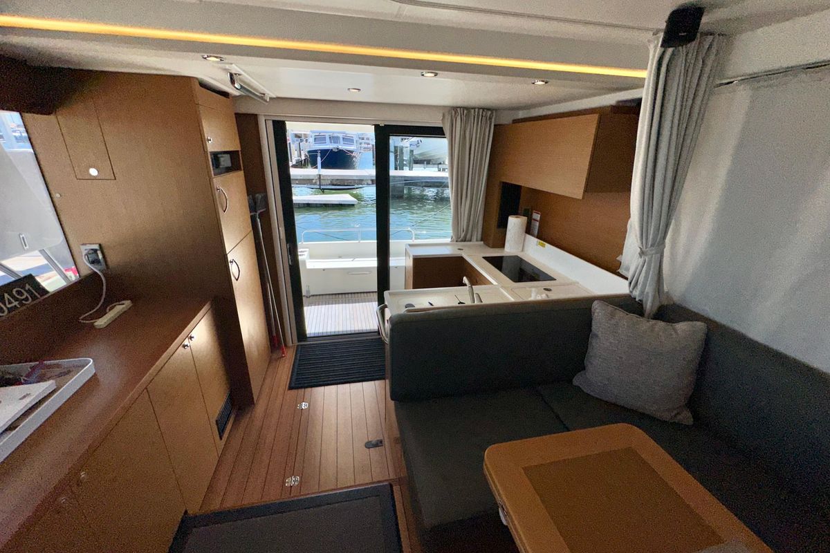 2021 Beneteau 44 