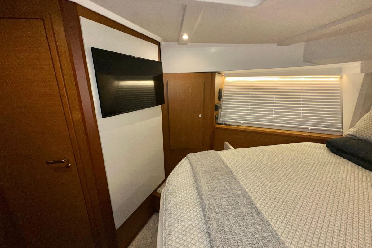 2021 Beneteau 44 