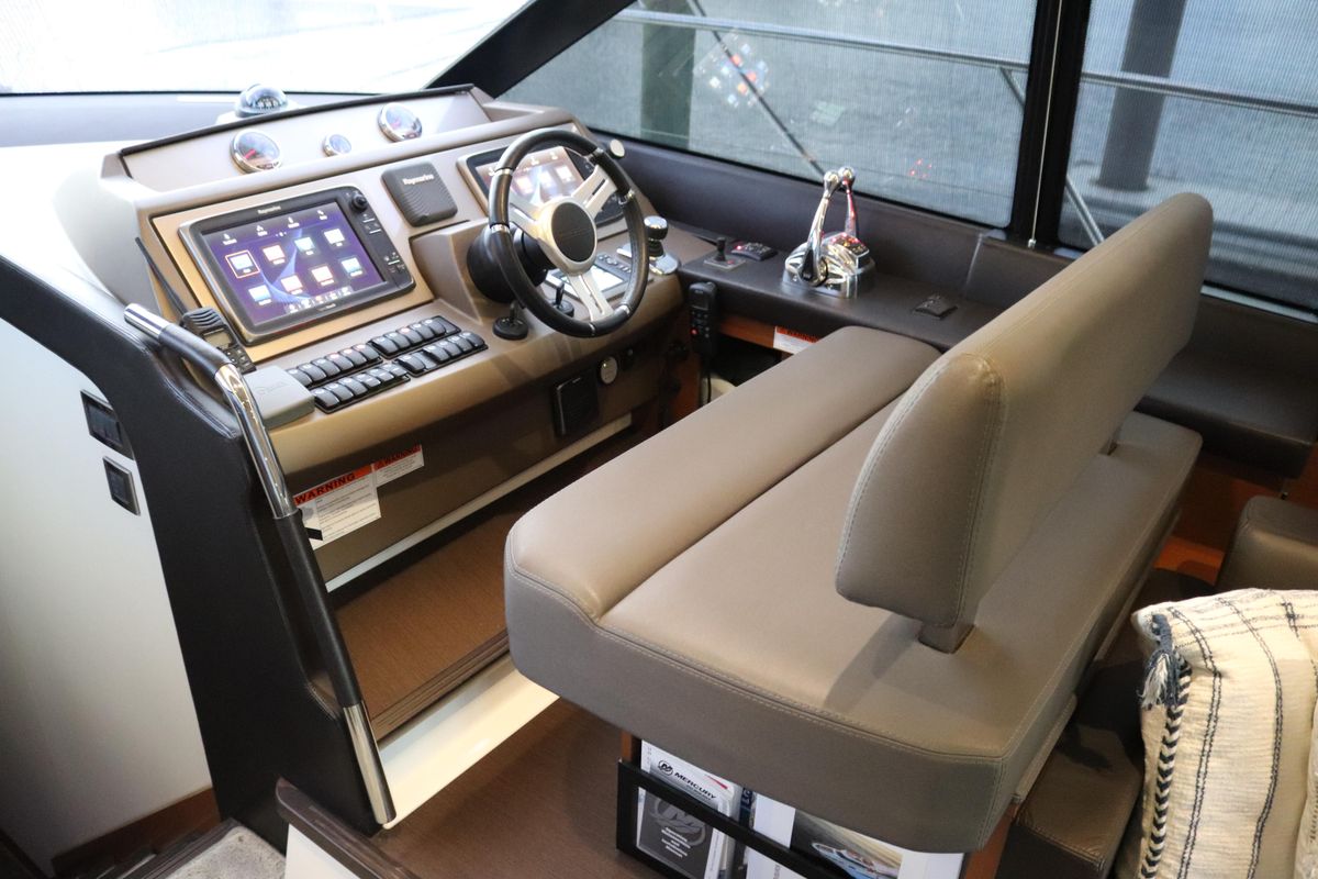 2015 Prestige 55 