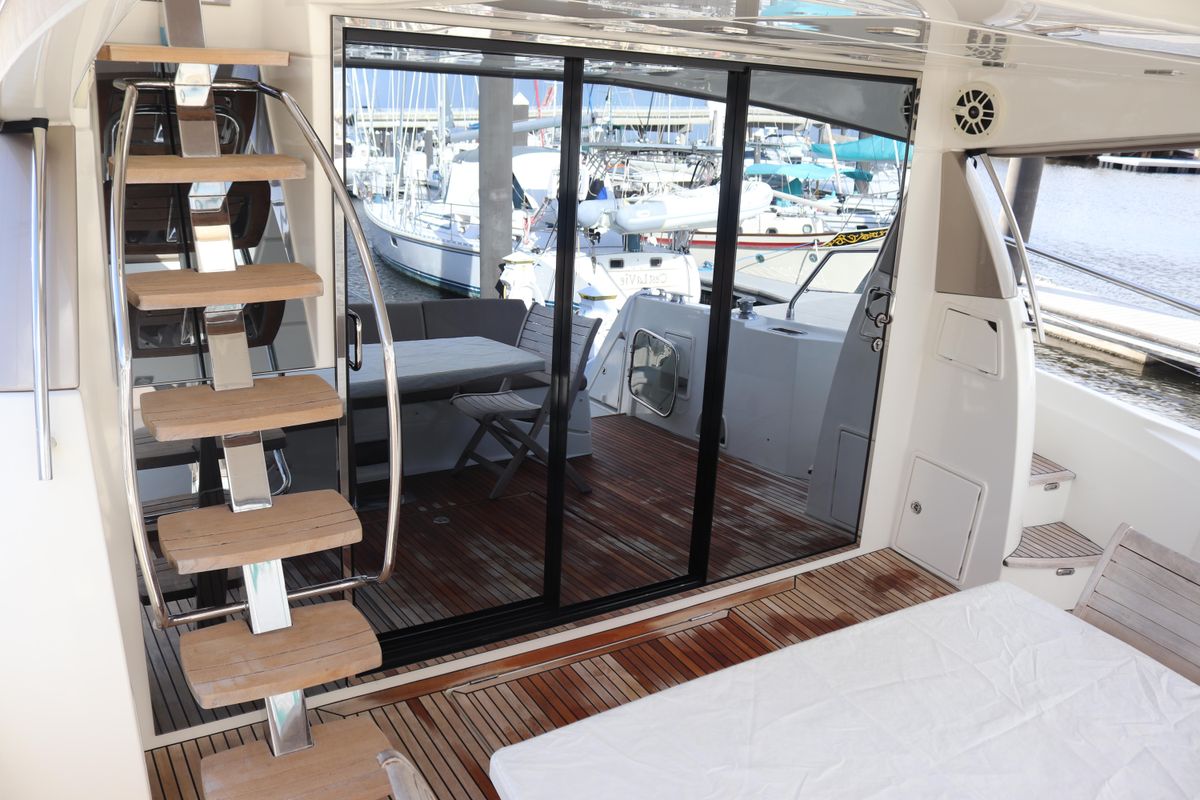 2015 Prestige 55 