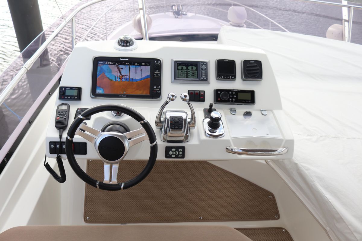 2015 Prestige 55 