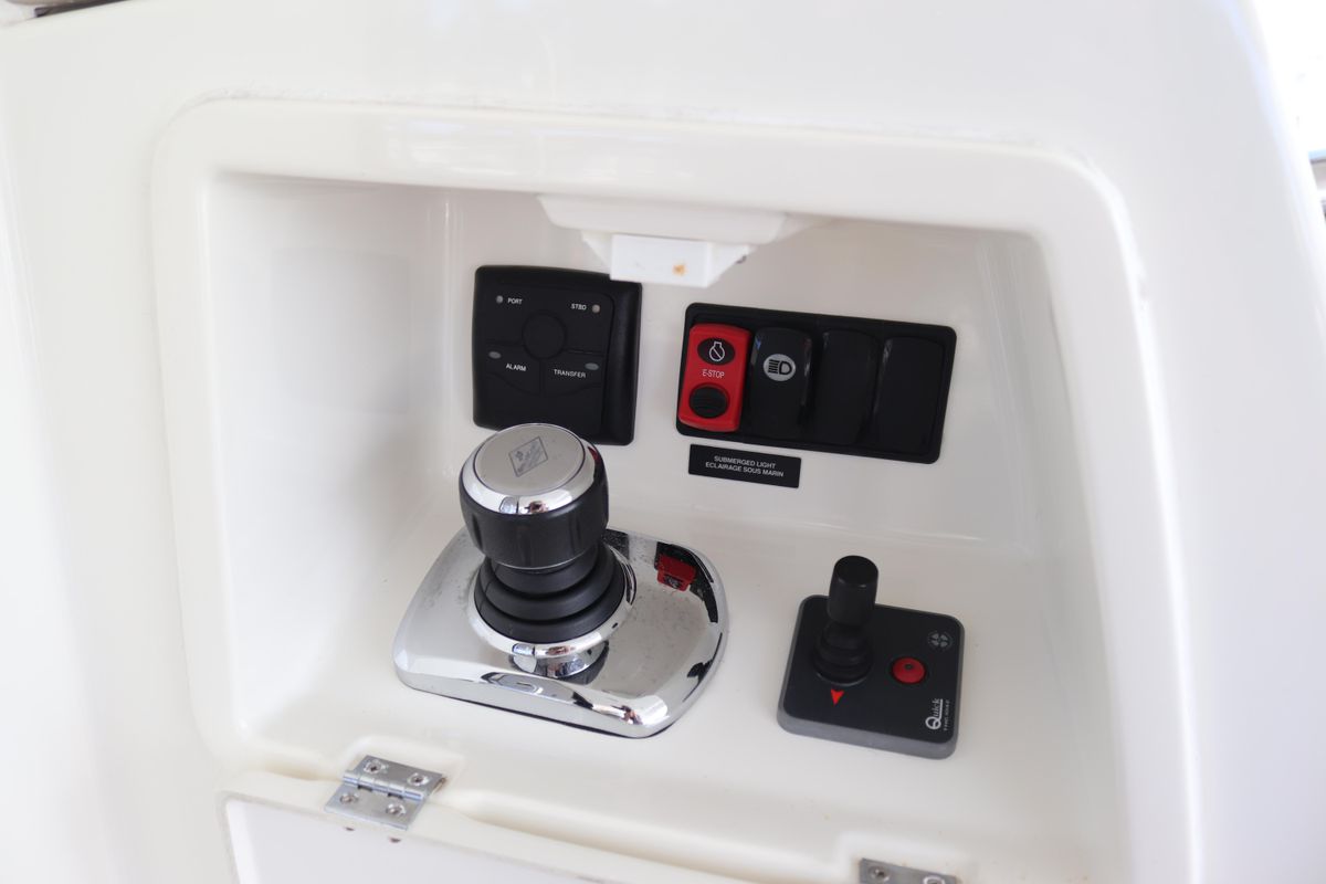 2015 Prestige 55 