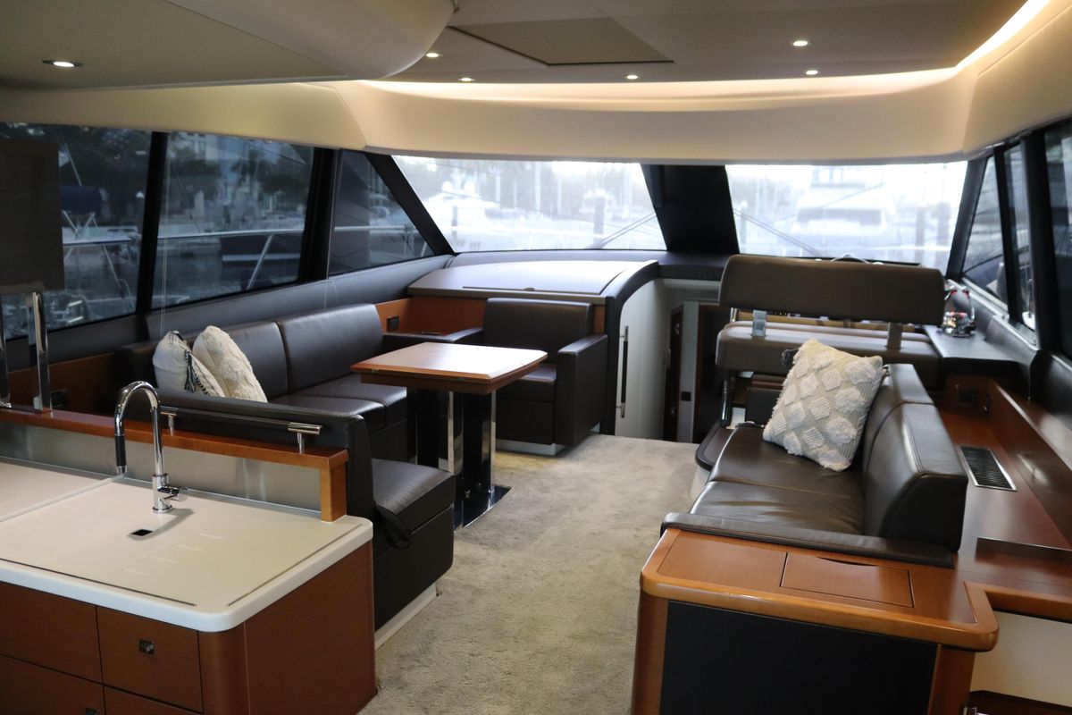 2015 Prestige 55 