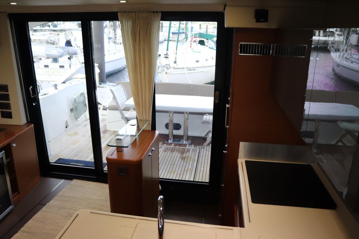 2015 Prestige 55 