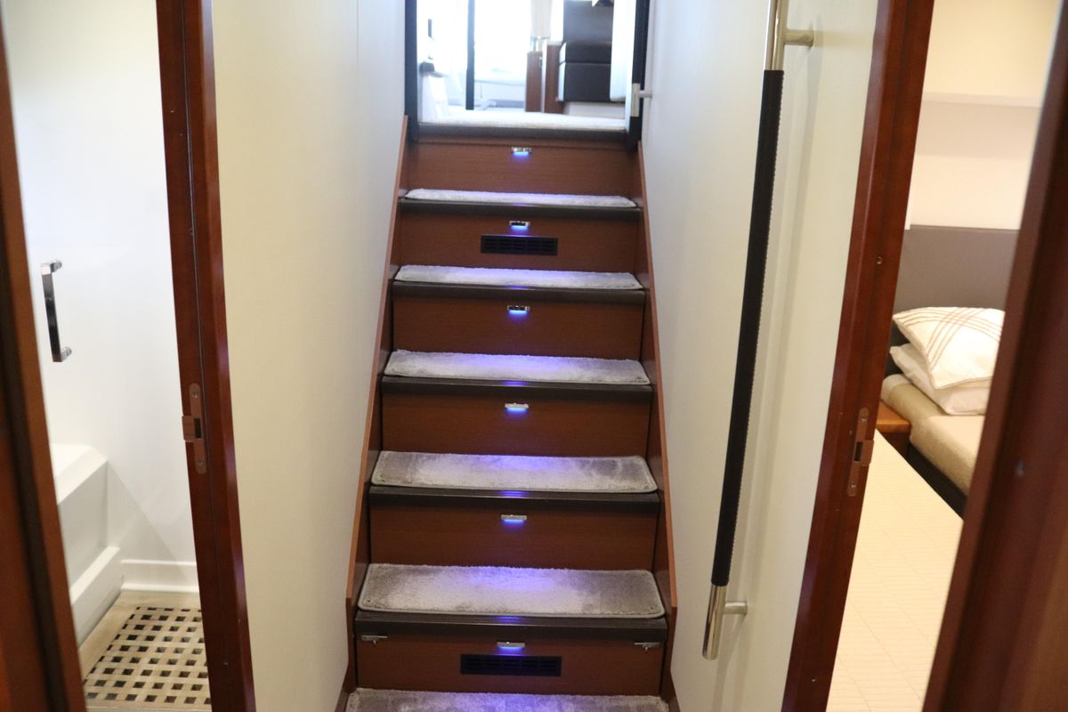 2015 Prestige 55 