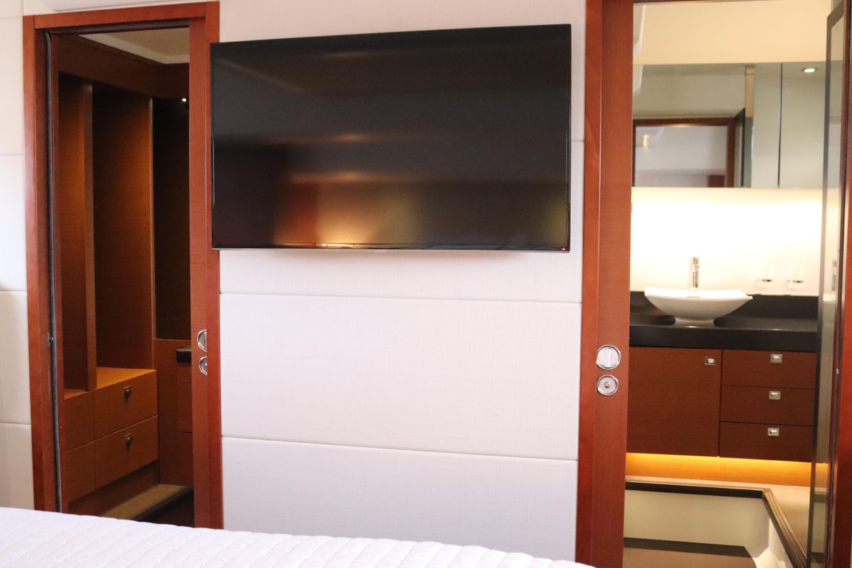 2015 Prestige 55 