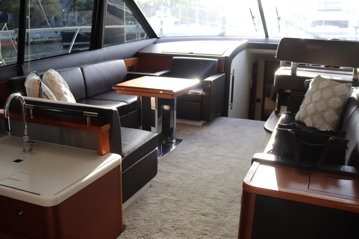 2015 Prestige 55 