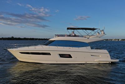 Yacht