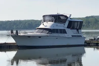 Silverton 40 Motor Yacht