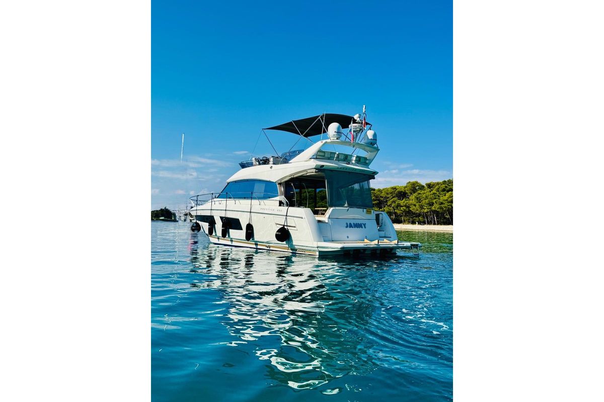 2017 Prestige 45 