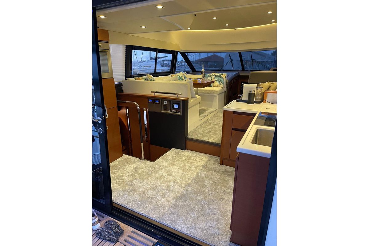 2017 Prestige 45 