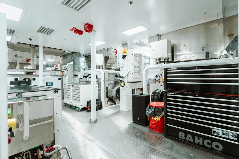 Rio Yacht Photos Pics Engine room of 2022 CRN 62m yacht with Bahco tool cabinets and modern equipment.