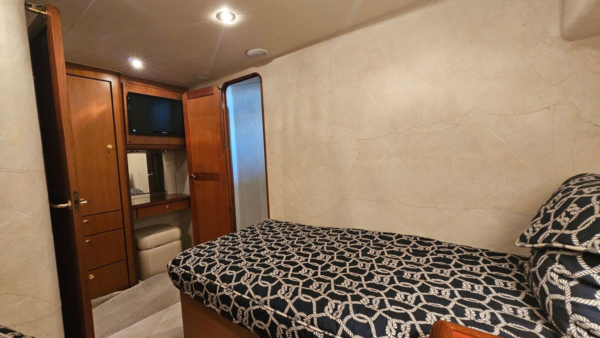 2000 Ocean Yachts 70 