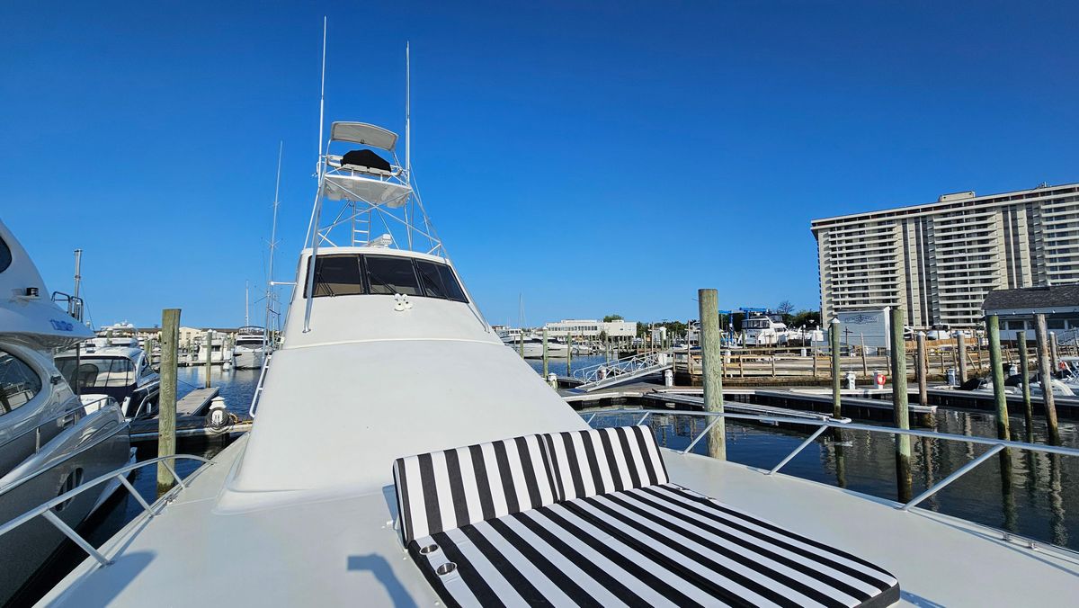 2000 Ocean Yachts 70 
