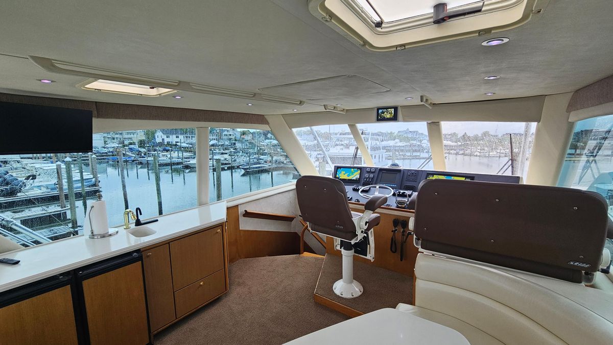 2000 Ocean Yachts 70 