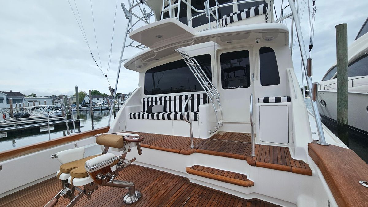 2000 Ocean Yachts 70 