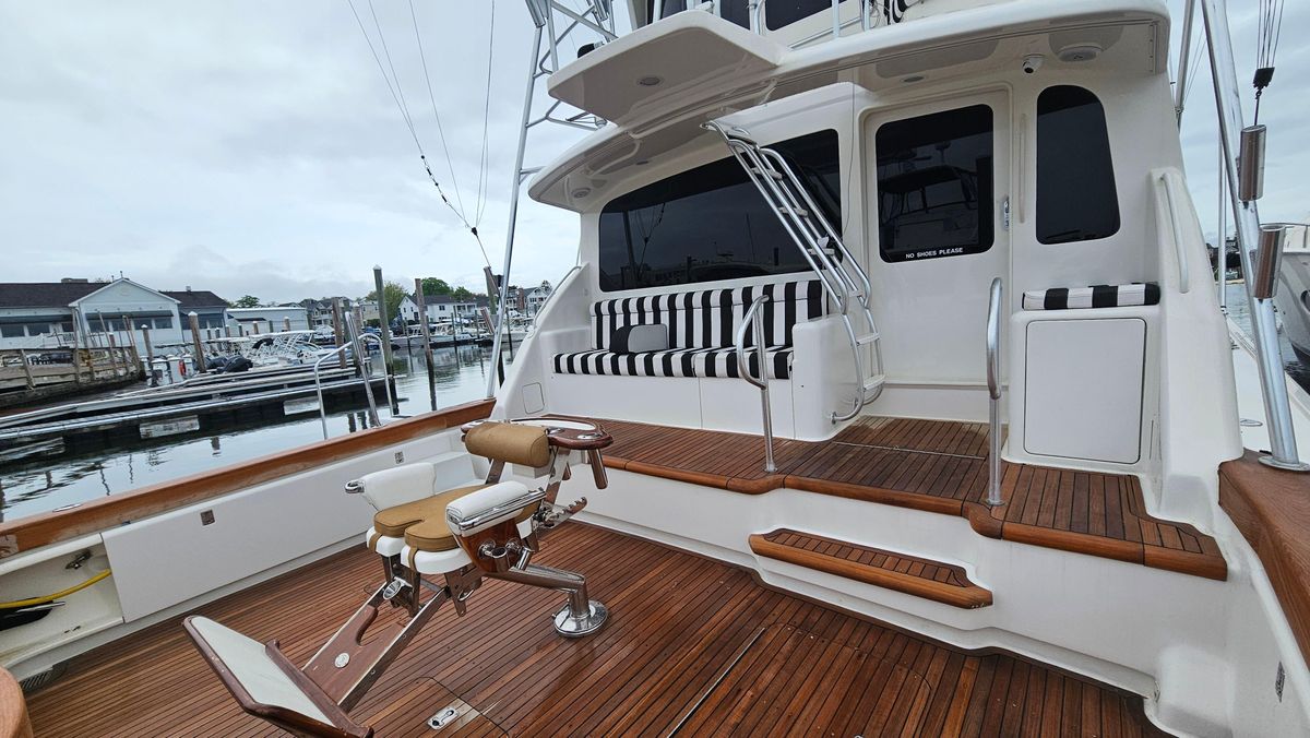 2000 Ocean Yachts 70 